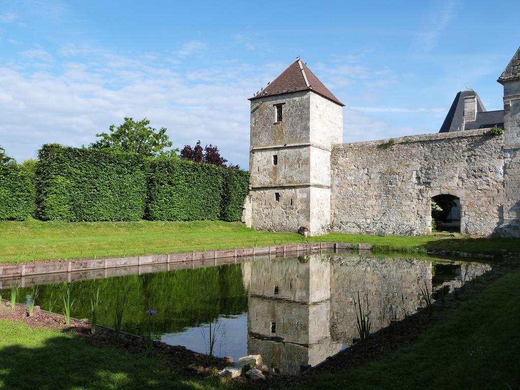 Manoir Du Plessis Au Bois Bed & Breakfast Vauciennes  Exterior photo