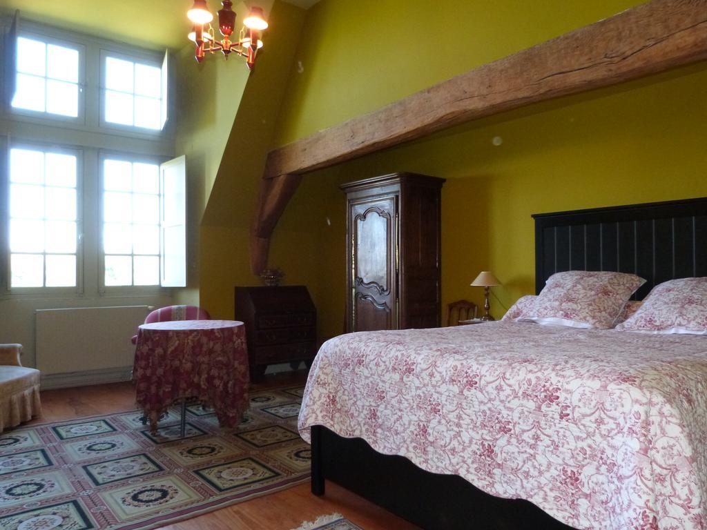 Manoir Du Plessis Au Bois Bed & Breakfast Vauciennes  Exterior photo